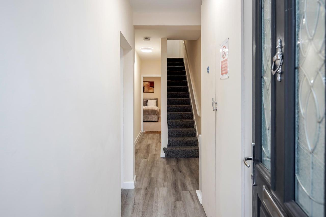 Bedford Hospital Victoria Apartments A And B By Homely Spaces Short Lets & Serviced Accommodation מראה חיצוני תמונה