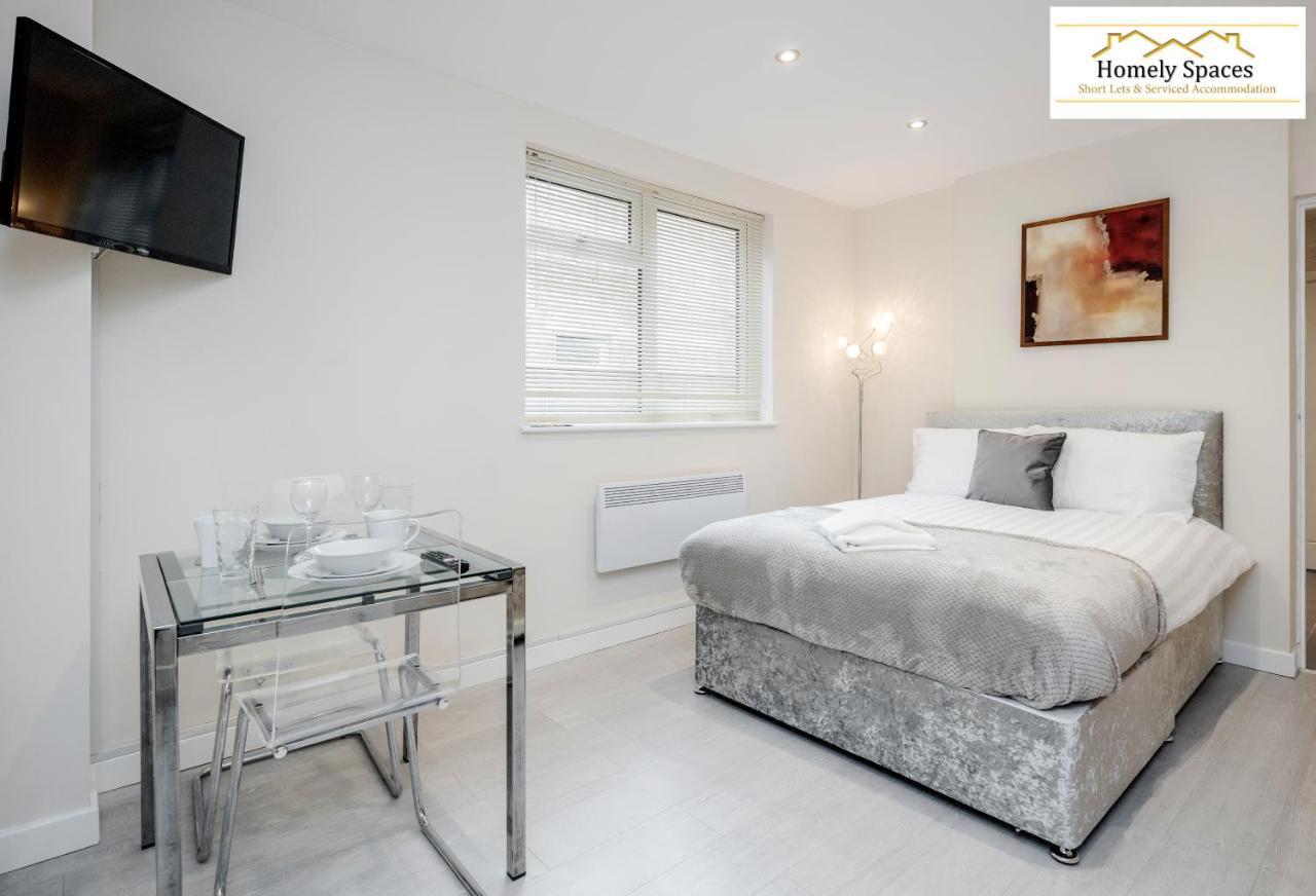 Bedford Hospital Victoria Apartments A And B By Homely Spaces Short Lets & Serviced Accommodation מראה חיצוני תמונה