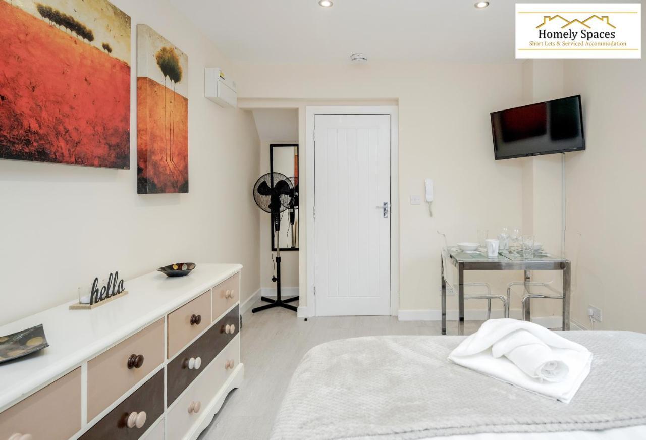 Bedford Hospital Victoria Apartments A And B By Homely Spaces Short Lets & Serviced Accommodation מראה חיצוני תמונה